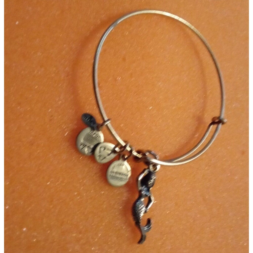 EUC Alex and Ani Mermaid Bangle Bracelet Feminity